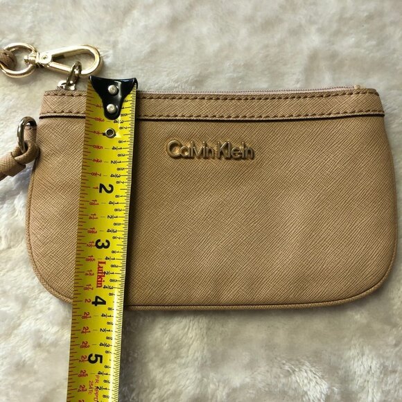 NWOT Calvin Klein Nude Leather Wristlet Wallet - Picture 5 of 5